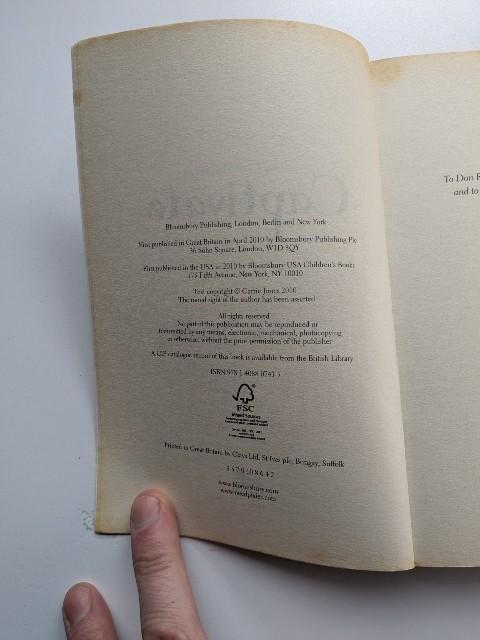 After Obsession, Captivate, Entice - 3 x Carrie Jones Books - Great Value