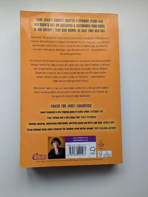 Dangerous Minds, Takedown Twenty, The Job - 3 x Janet Evanovich Books - Value!