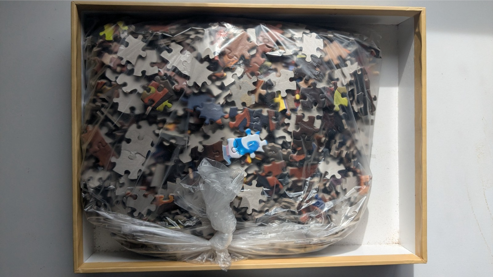 Blizzard HearthStone Tavern 1000 Piece Jigsaw Puzzle Large 27 x 20 inches Sealed